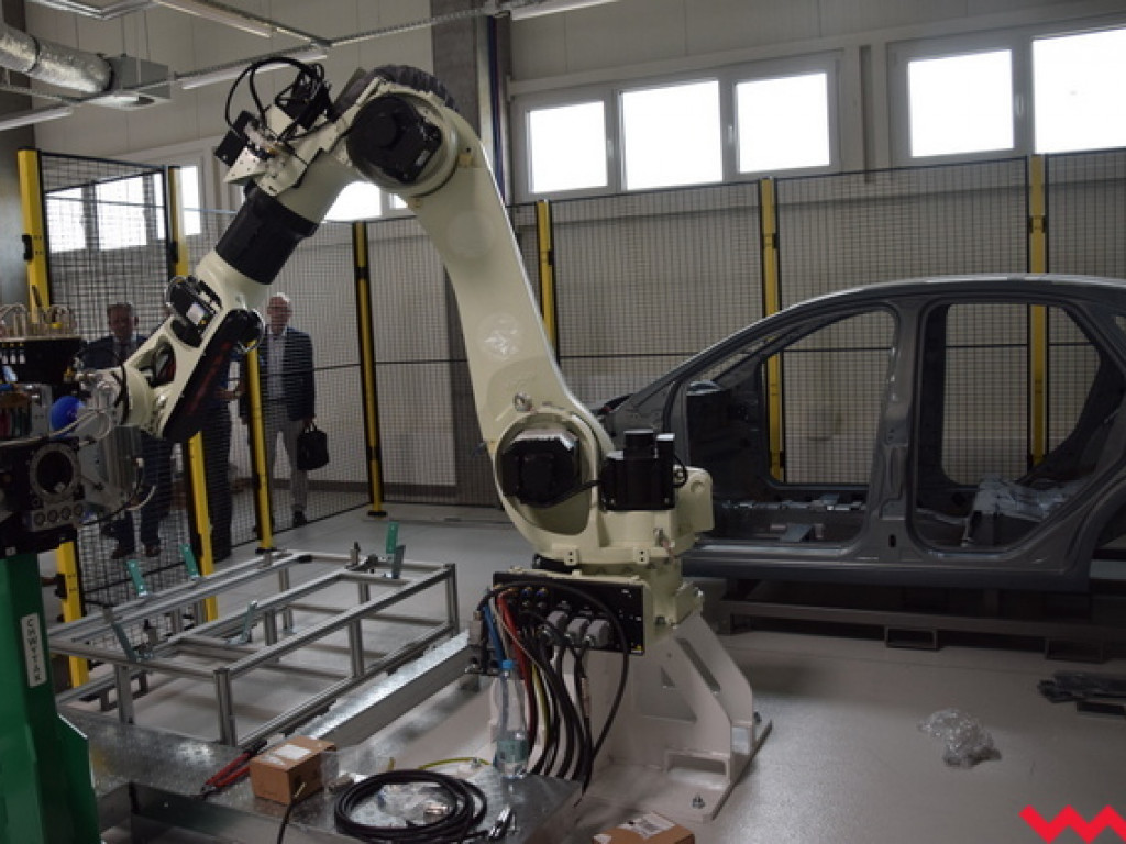 Akt założycielski szkoły i nowe roboty w Grzymysławicach