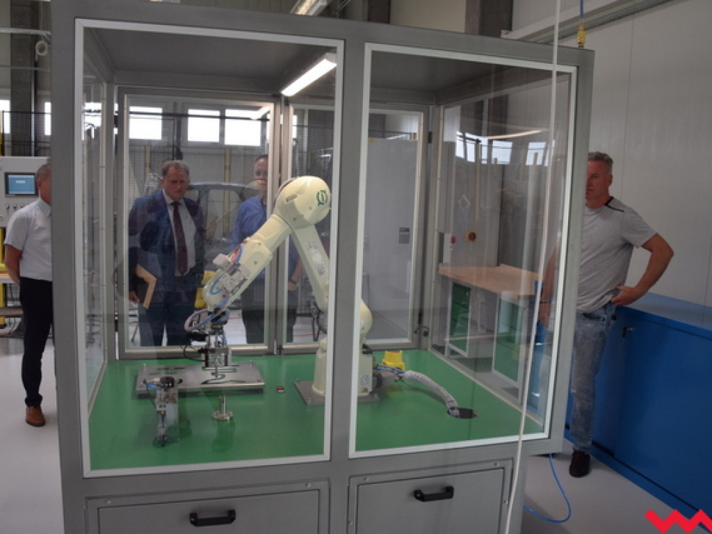 Akt założycielski szkoły i nowe roboty w Grzymysławicach