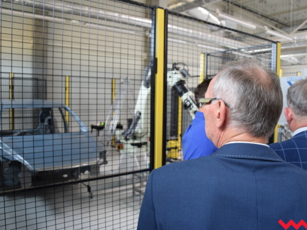 Akt założycielski szkoły i nowe roboty w Grzymysławicach