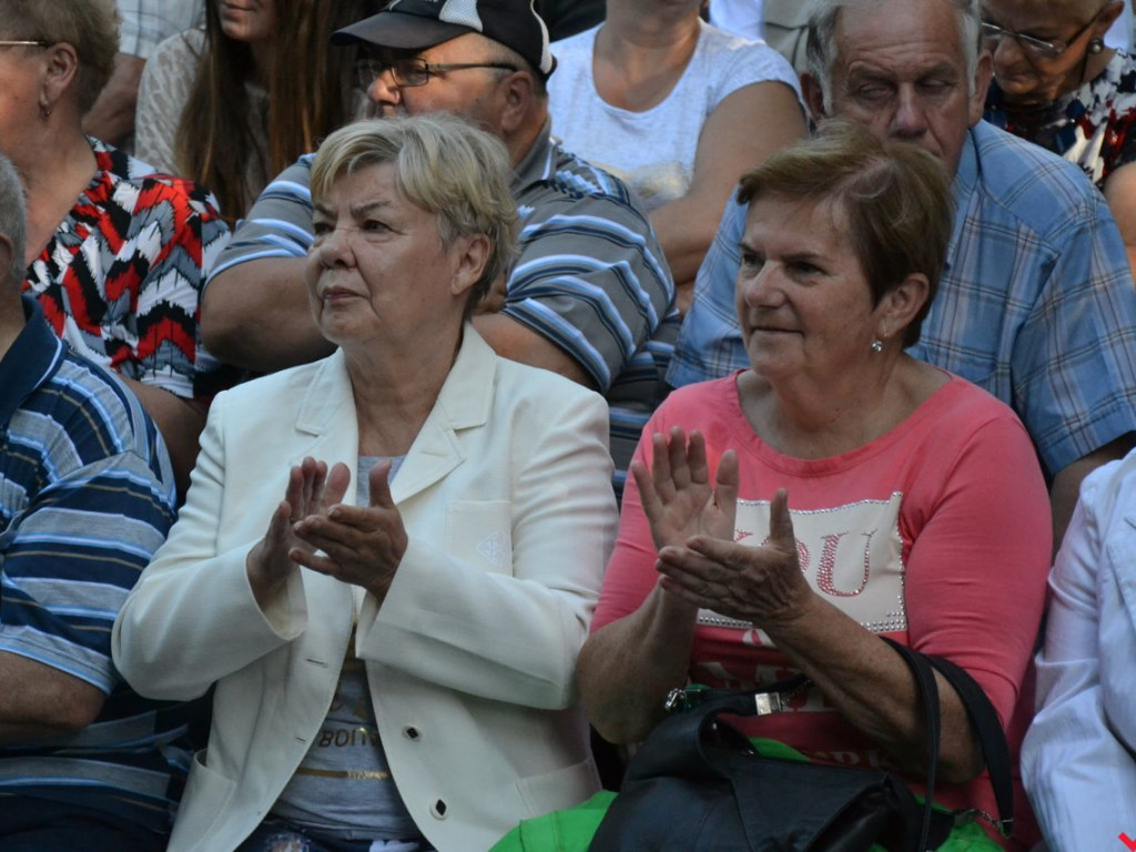 Harmonic podtrzymuje passę. Śląskie szlagiery znowu rodzinne i oblężone