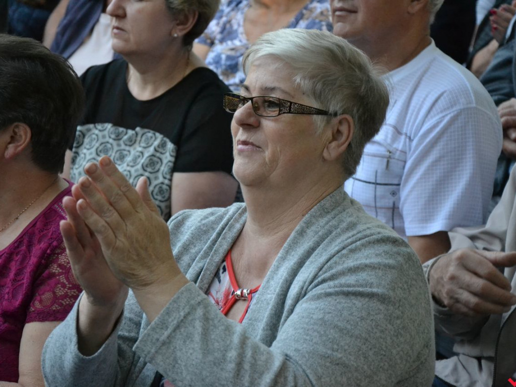 Harmonic podtrzymuje passę. Śląskie szlagiery znowu rodzinne i oblężone