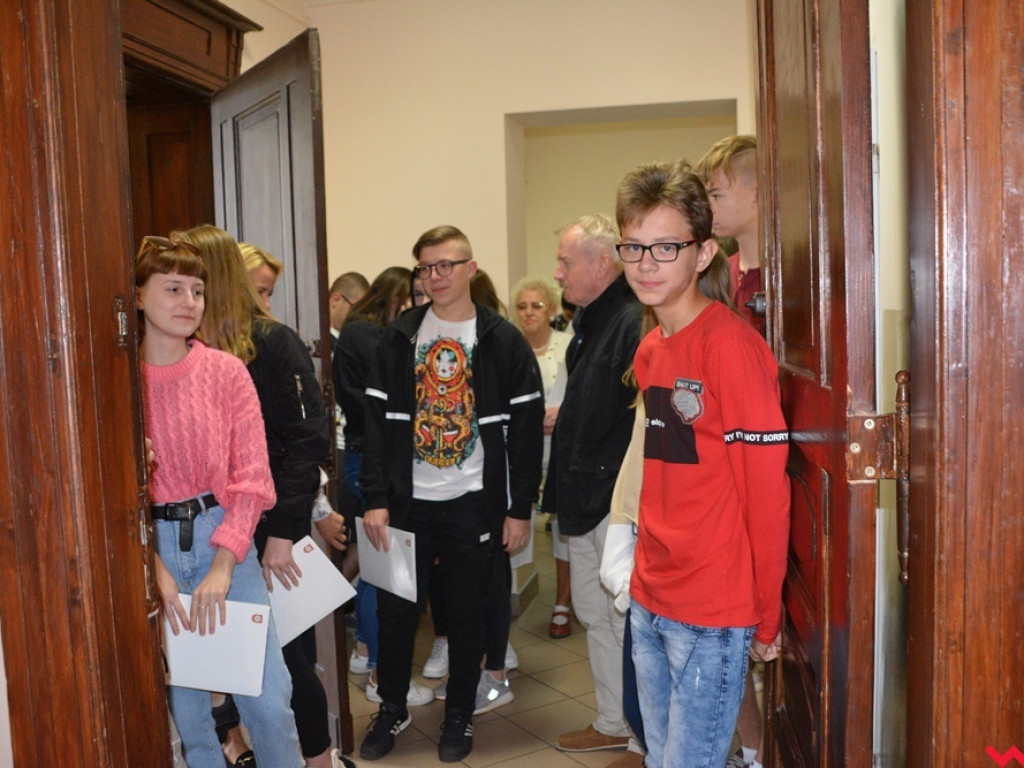 Znamy wyniki naboru do szkół ponadpodstawowych 2019. Nie wszyscy mają powody do zadowolenia