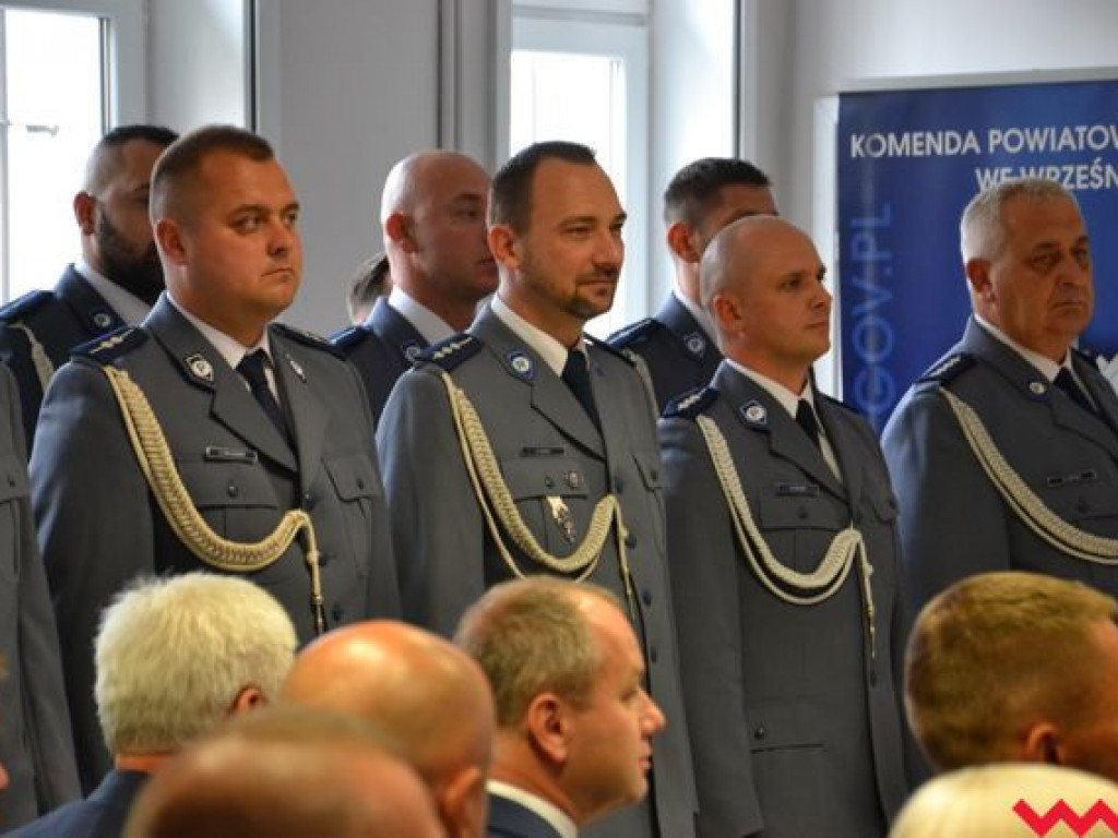 Święto Policji. Burmistrz z nietypowym prezentem, a wicestarosta chce BMW na drogach powiatowych