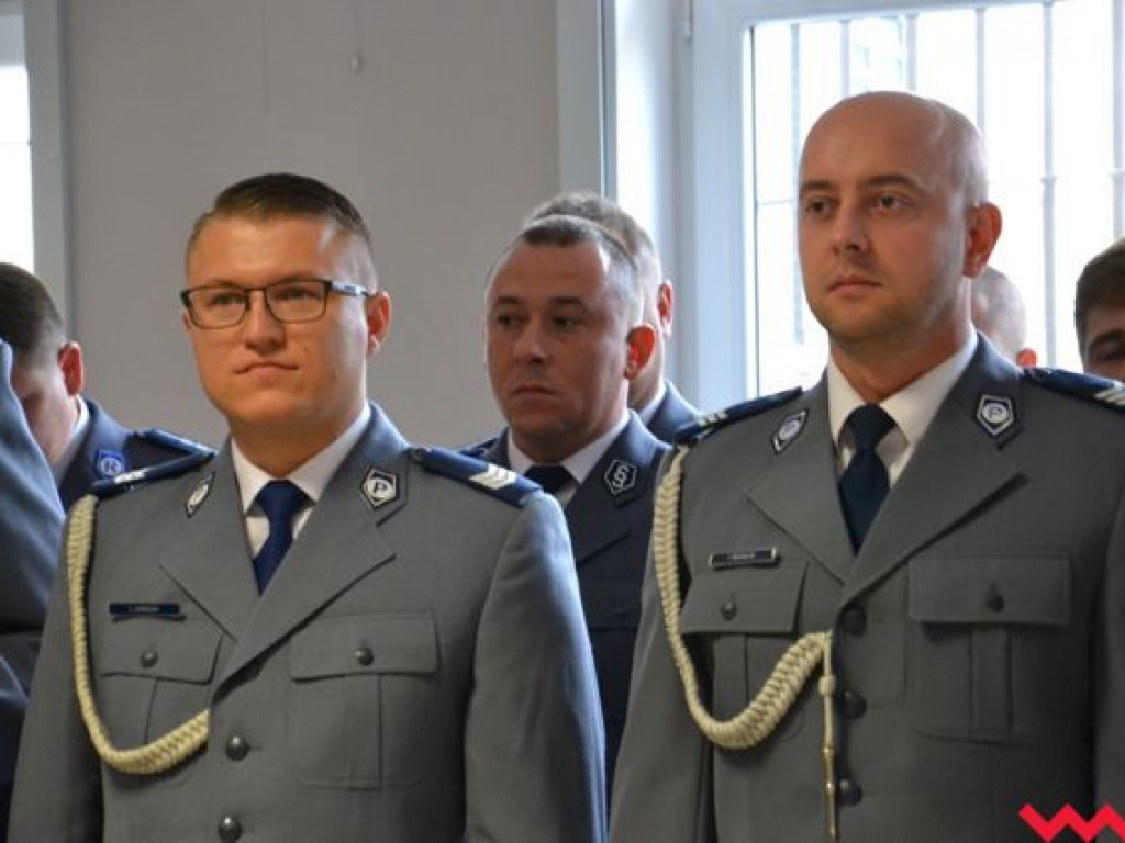 Święto Policji. Burmistrz z nietypowym prezentem, a wicestarosta chce BMW na drogach powiatowych