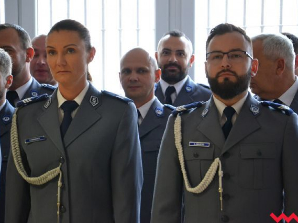 Święto Policji. Burmistrz z nietypowym prezentem, a wicestarosta chce BMW na drogach powiatowych