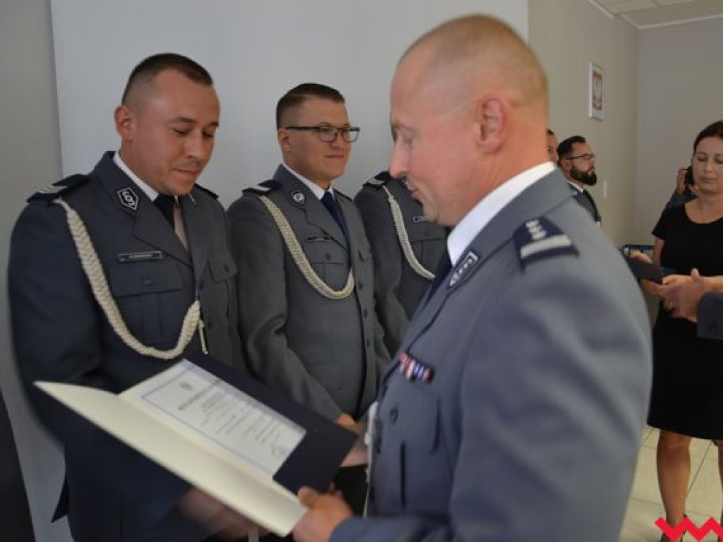 Święto Policji. Burmistrz z nietypowym prezentem, a wicestarosta chce BMW na drogach powiatowych