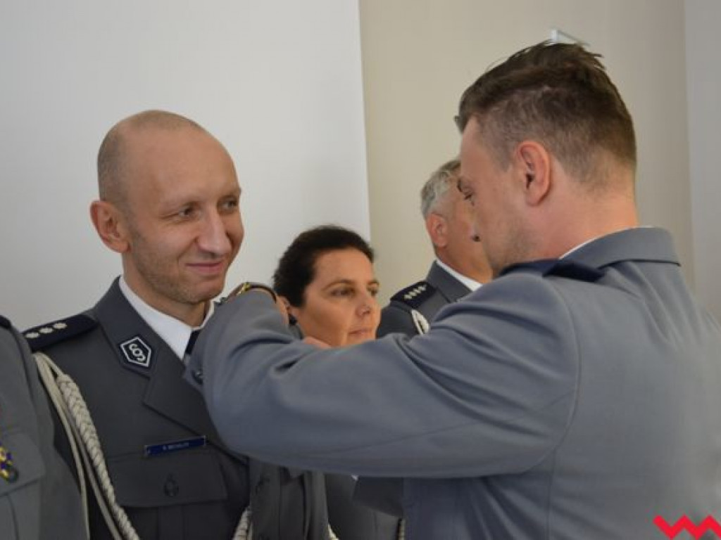 Święto Policji. Burmistrz z nietypowym prezentem, a wicestarosta chce BMW na drogach powiatowych
