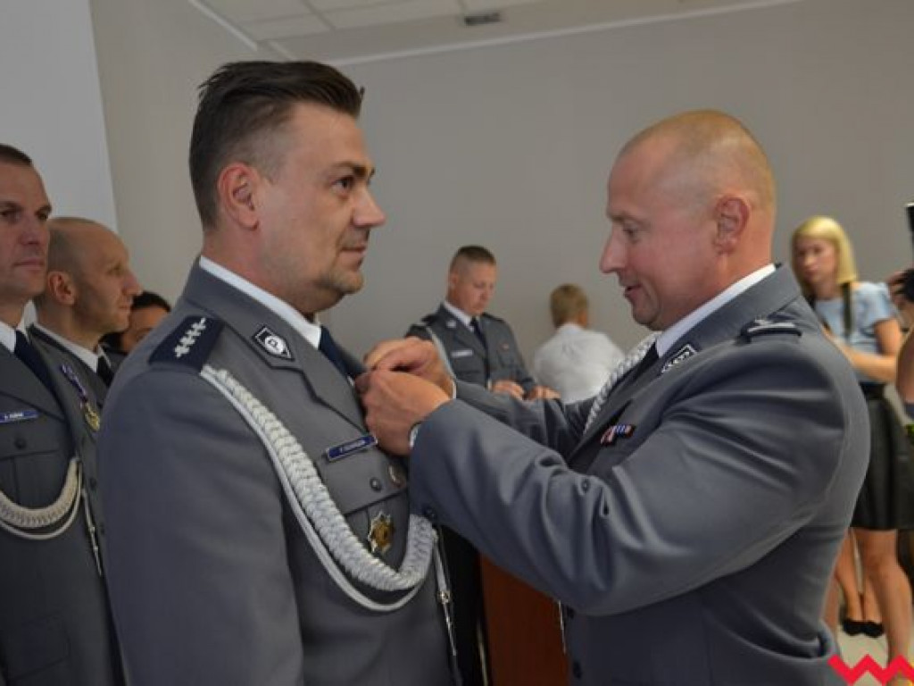Święto Policji. Burmistrz z nietypowym prezentem, a wicestarosta chce BMW na drogach powiatowych