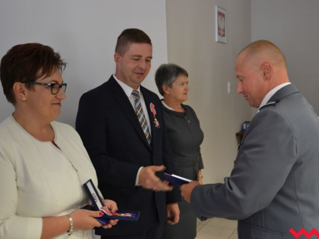 Święto Policji. Burmistrz z nietypowym prezentem, a wicestarosta chce BMW na drogach powiatowych
