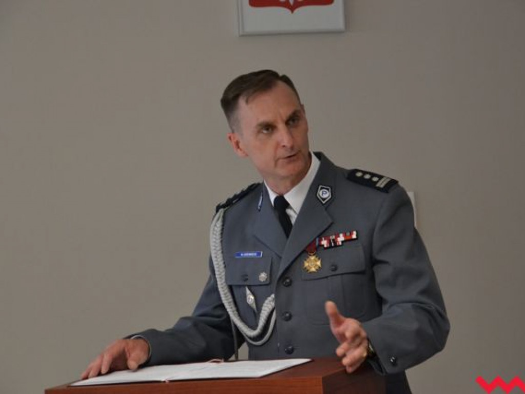 Święto Policji. Burmistrz z nietypowym prezentem, a wicestarosta chce BMW na drogach powiatowych