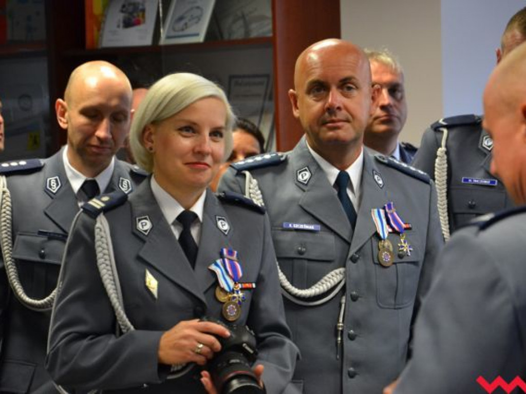 Święto Policji. Burmistrz z nietypowym prezentem, a wicestarosta chce BMW na drogach powiatowych