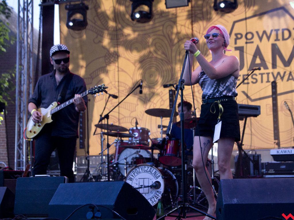 Trwa Powidz Jam Festiwal. Święto muzyki nad Jeziorem Powidzkim.