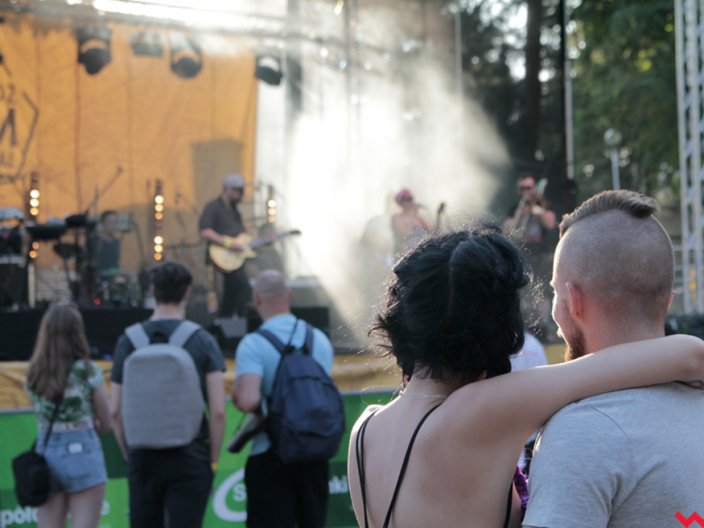 Trwa Powidz Jam Festiwal. Święto muzyki nad Jeziorem Powidzkim.