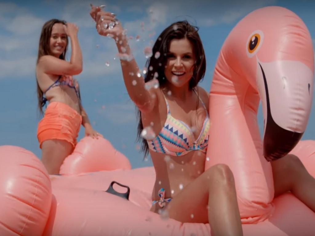 Z radia na ekran. Między Mateuszem Damięckim a Bartkiem Tecławem