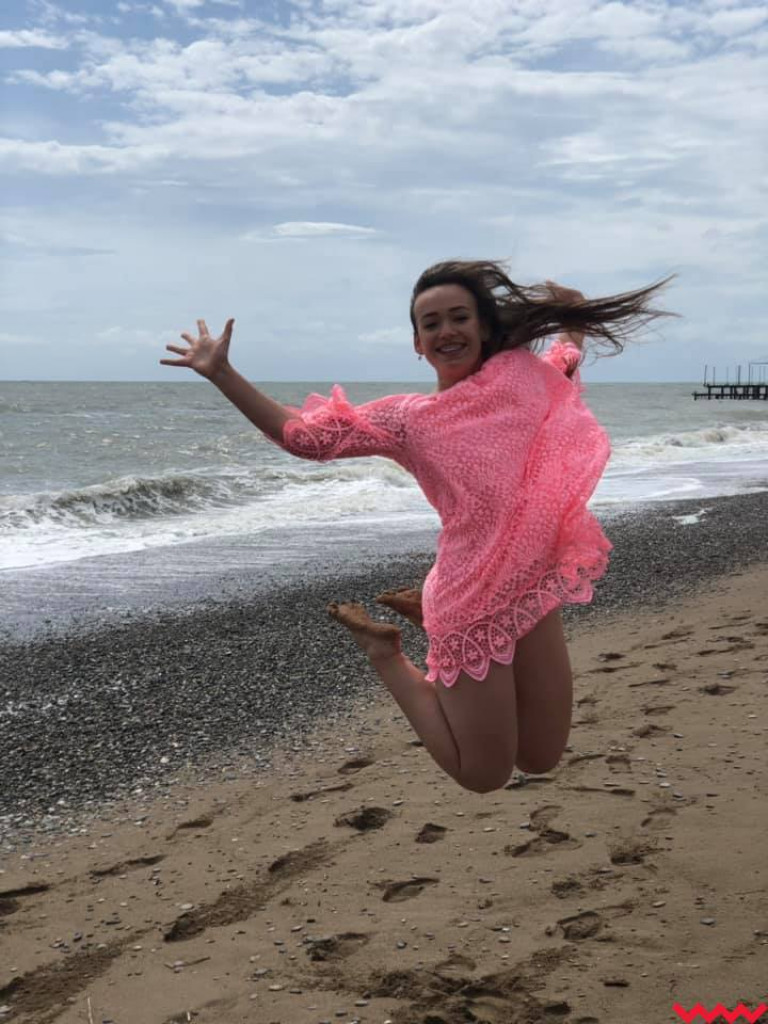 Z radia na ekran. Między Mateuszem Damięckim a Bartkiem Tecławem