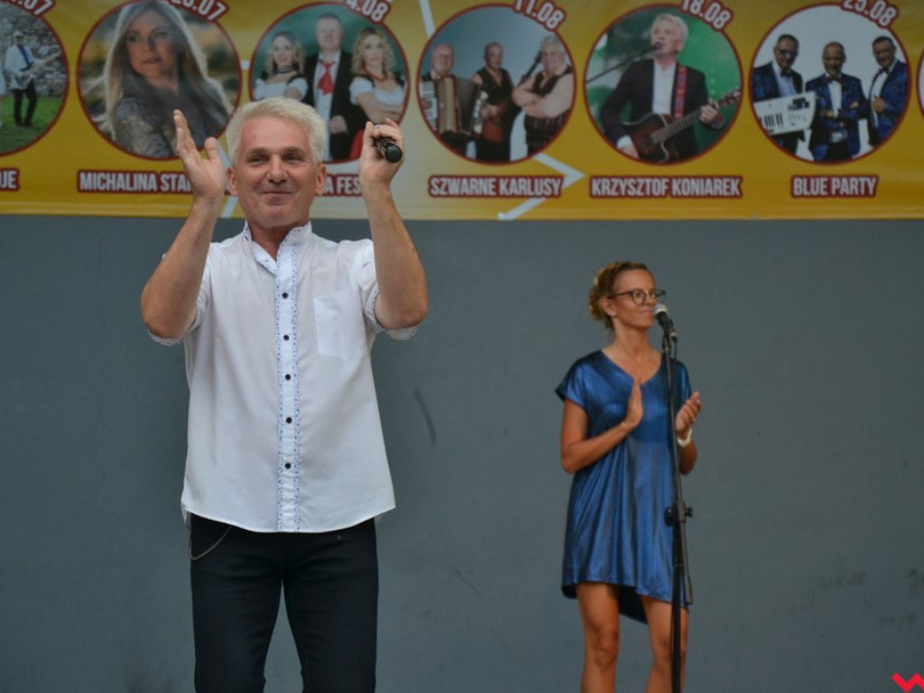 Mistrz serdeczności Krzysztof Koniarek przeniósł scenę na widownię