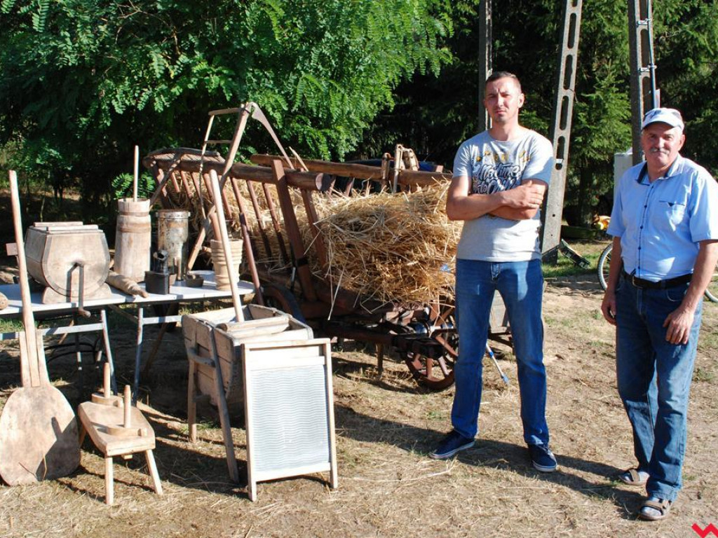 Śpiew, muzyka, tańce w podziękowaniu za plony. Dożynki w Dolnych Grądach