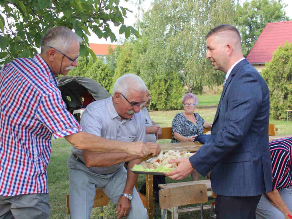 Dziękowali za zebrane plony w Opatówku. Największym hitem była loteria fantowa
