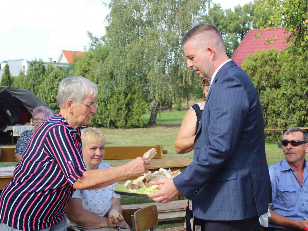 Dziękowali za zebrane plony w Opatówku. Największym hitem była loteria fantowa