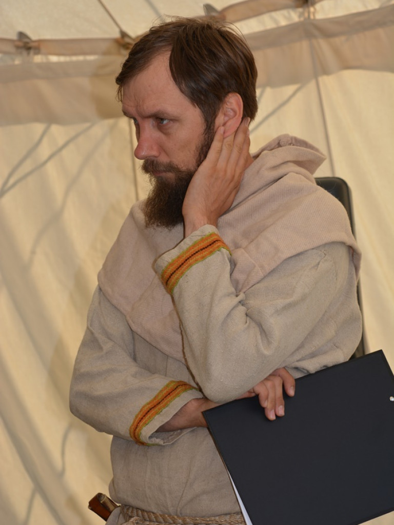 Ucieczka z uczty i pogrzeb wodza, czyli sobota na grzybowskim grodzie