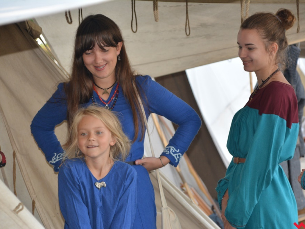 Ucieczka z uczty i pogrzeb wodza, czyli sobota na grzybowskim grodzie