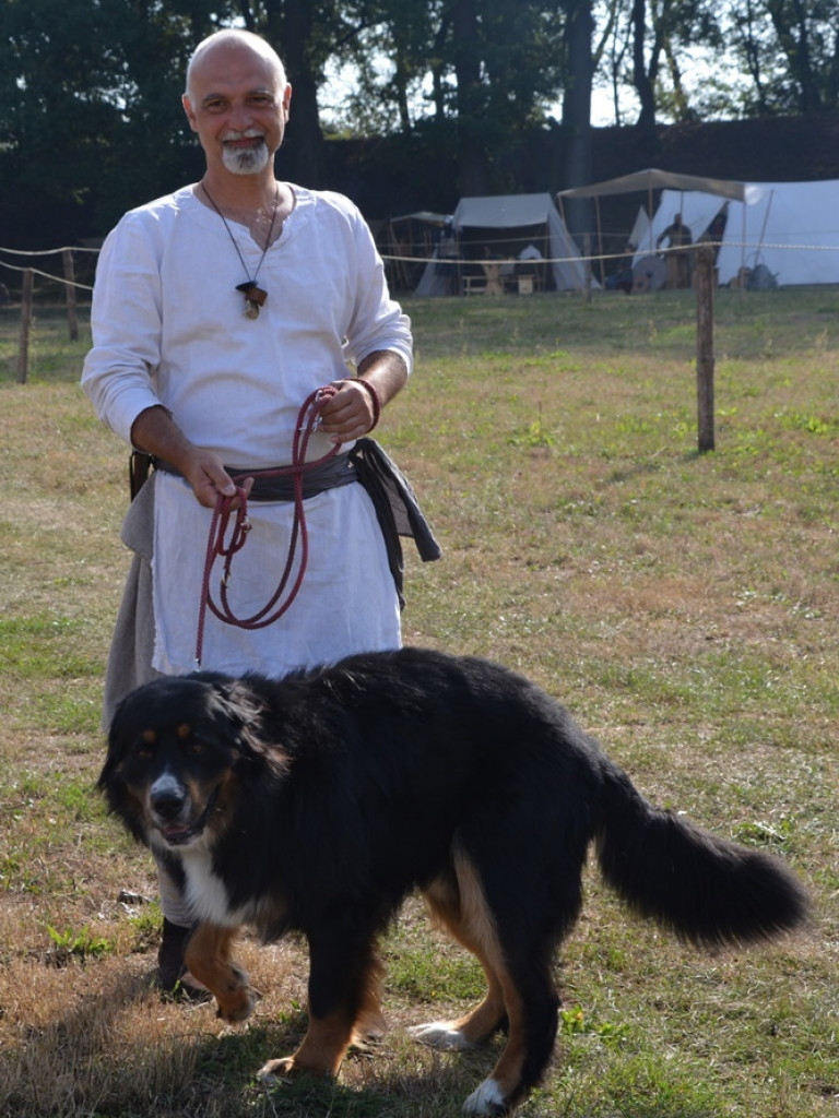 Ucieczka z uczty i pogrzeb wodza, czyli sobota na grzybowskim grodzie