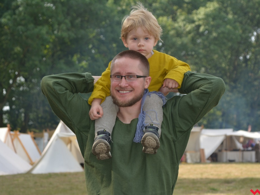 Ucieczka z uczty i pogrzeb wodza, czyli sobota na grzybowskim grodzie