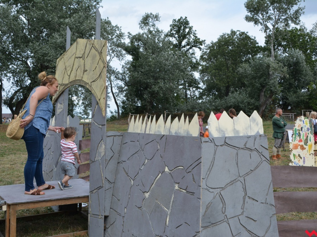 Ucieczka z uczty i pogrzeb wodza, czyli sobota na grzybowskim grodzie