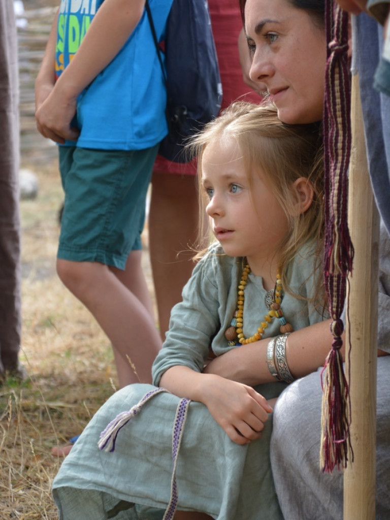 Ucieczka z uczty i pogrzeb wodza, czyli sobota na grzybowskim grodzie