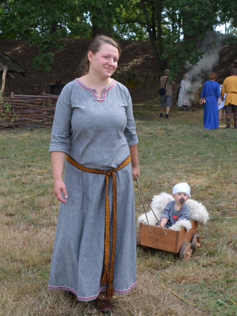 Ucieczka z uczty i pogrzeb wodza, czyli sobota na grzybowskim grodzie