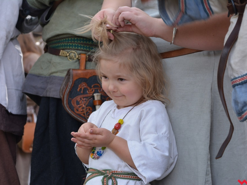 Ucieczka z uczty i pogrzeb wodza, czyli sobota na grzybowskim grodzie