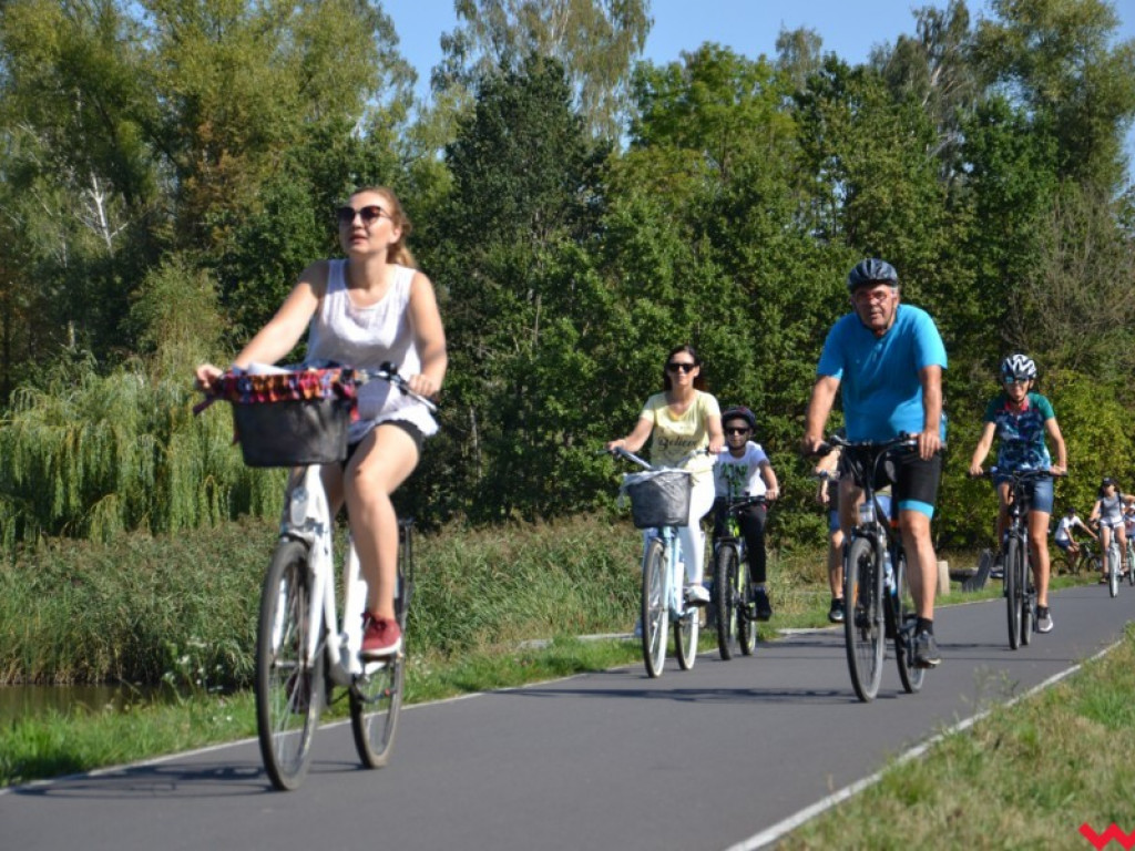 Przejażdżka rowerowa z Wrześni do Barda zakończyła się piknikiem