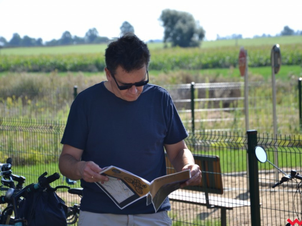 Przejażdżka rowerowa z Wrześni do Barda zakończyła się piknikiem