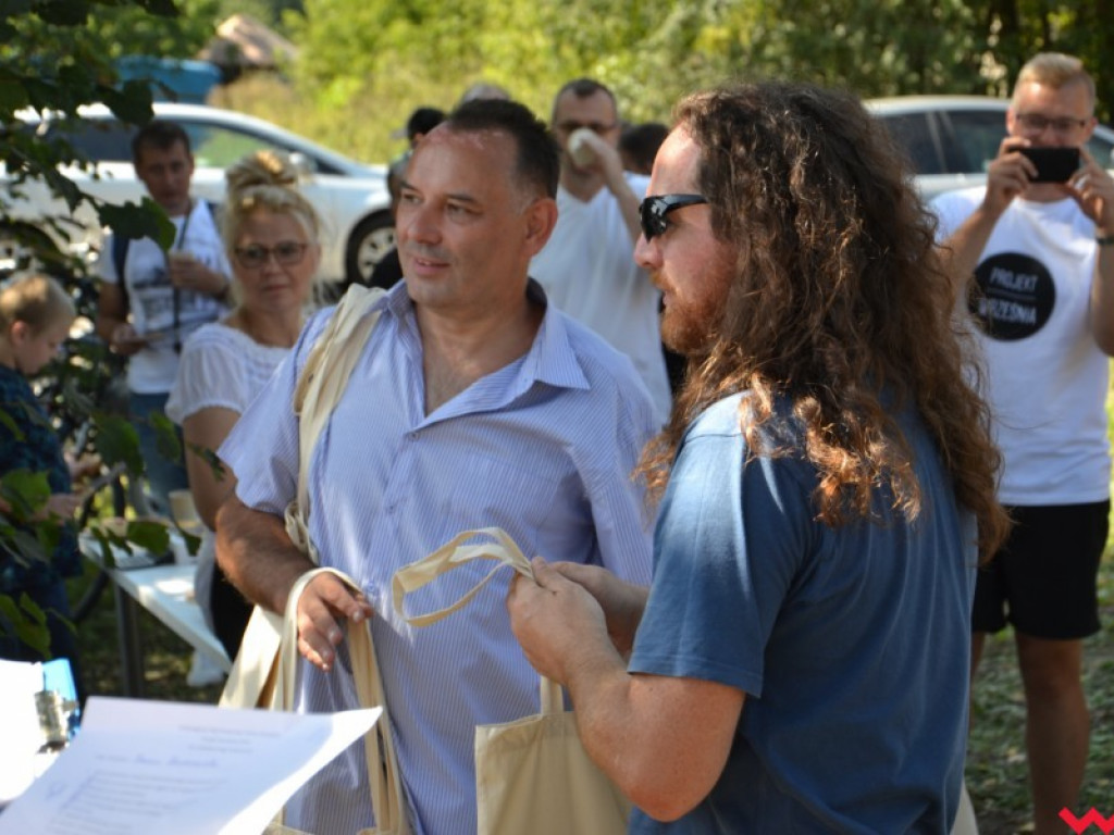 Przejażdżka rowerowa z Wrześni do Barda zakończyła się piknikiem