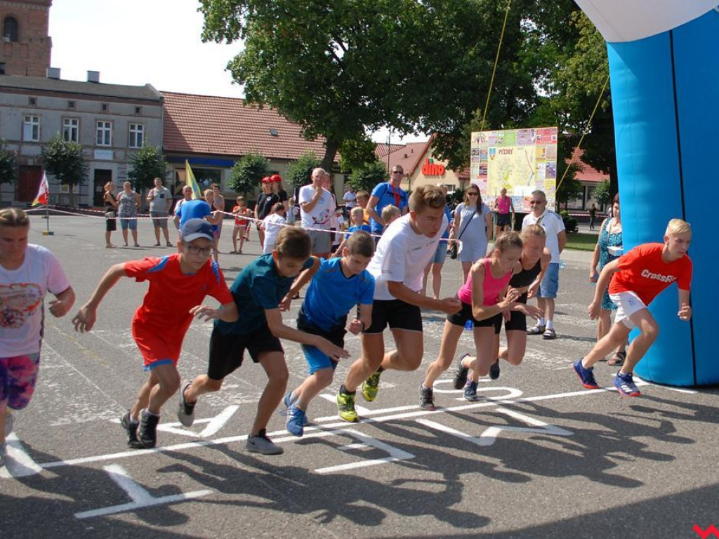 Po biegu głównym rywalizowały dzieci i młodzież
