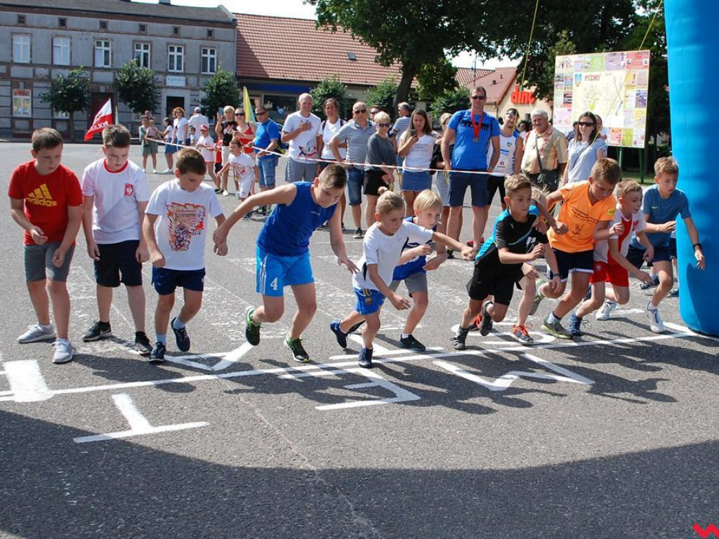 Po biegu głównym rywalizowały dzieci i młodzież
