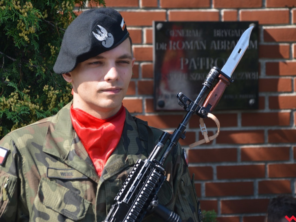 Reprezentacja ZSTiO, władza i żołnierze uczcili pamięć generała-patrioty