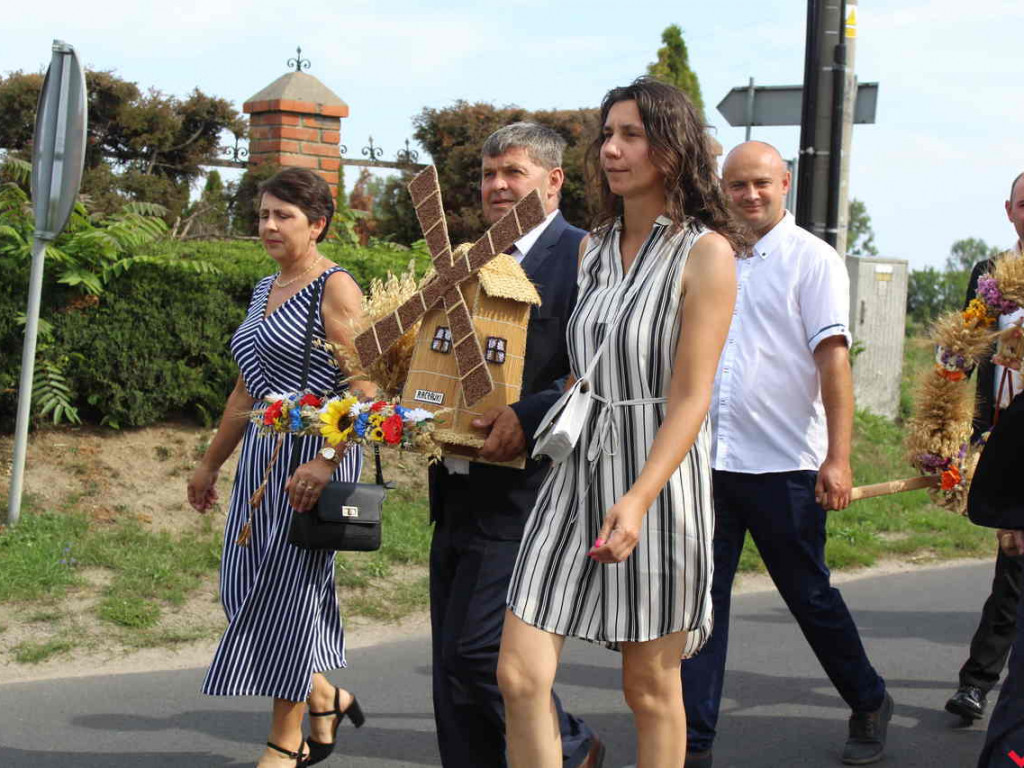 Szacunek do chleba, wiary i rodziny, czyli dożynki parafialne w Targowej Górce
