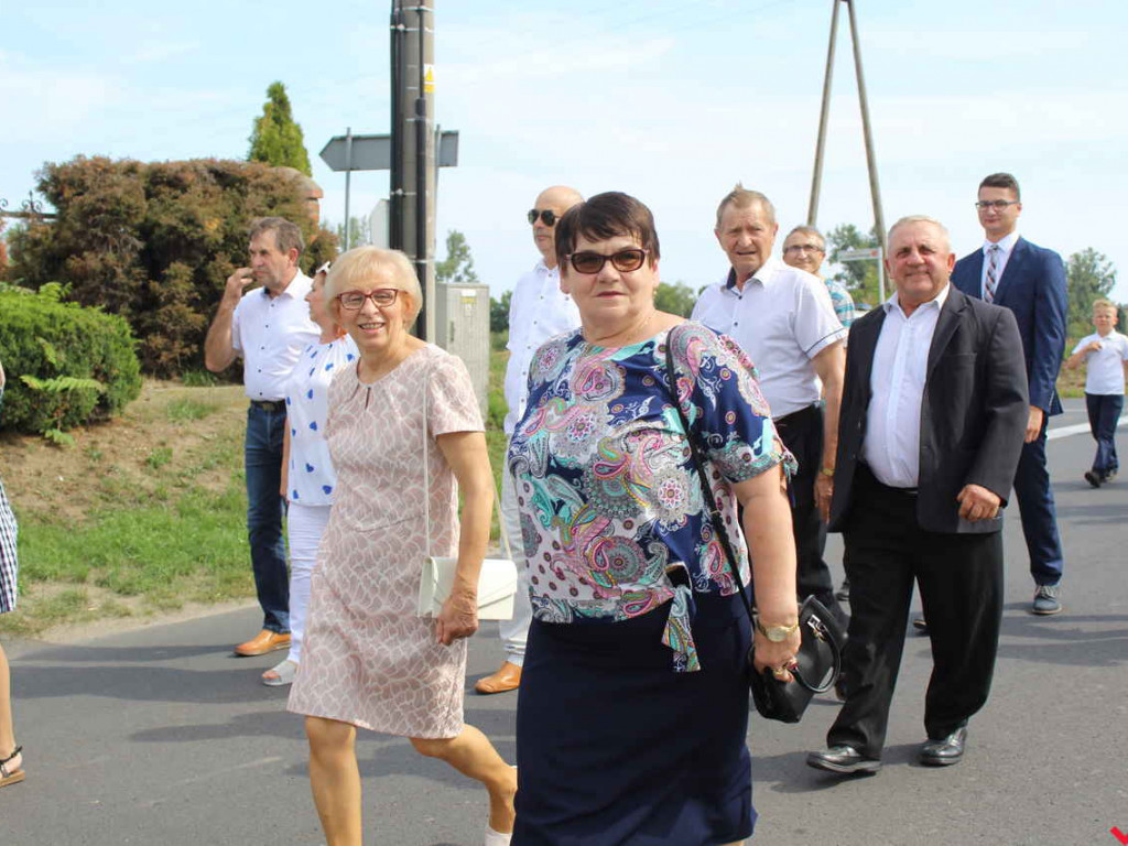 Szacunek do chleba, wiary i rodziny, czyli dożynki parafialne w Targowej Górce