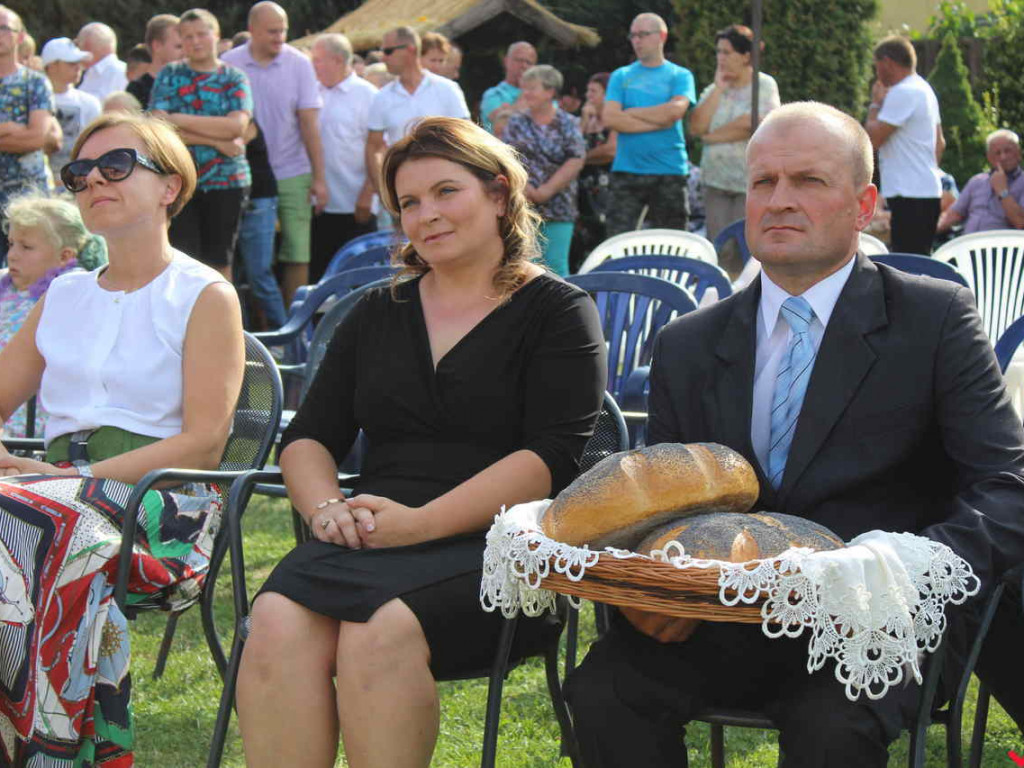 Szacunek do chleba, wiary i rodziny, czyli dożynki parafialne w Targowej Górce