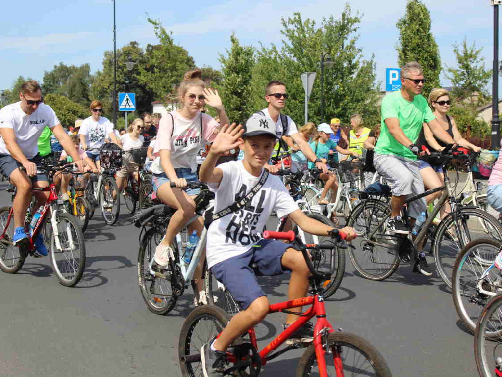 Uczestniczyłeś w nekielskim rajdzie rowerowym? Odszukaj się w naszej galerii
