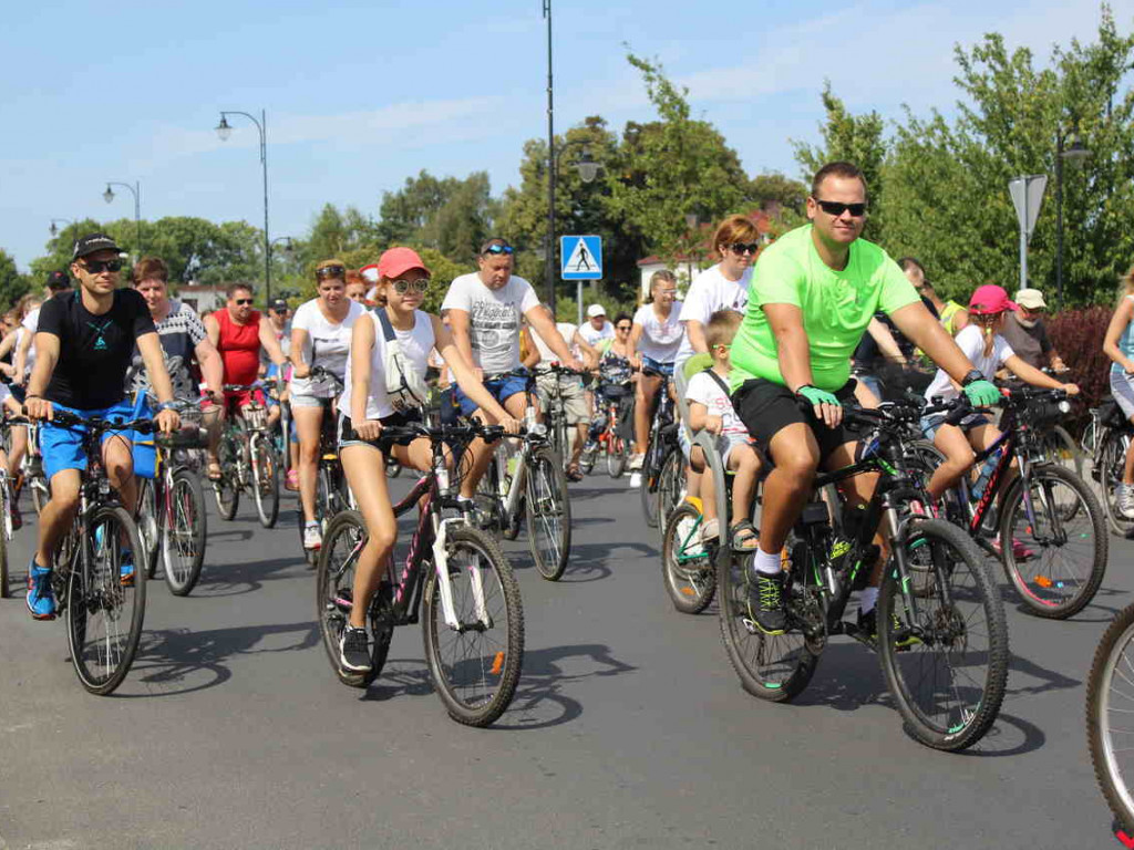 Uczestniczyłeś w nekielskim rajdzie rowerowym? Odszukaj się w naszej galerii