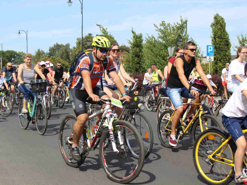 Uczestniczyłeś w nekielskim rajdzie rowerowym? Odszukaj się w naszej galerii