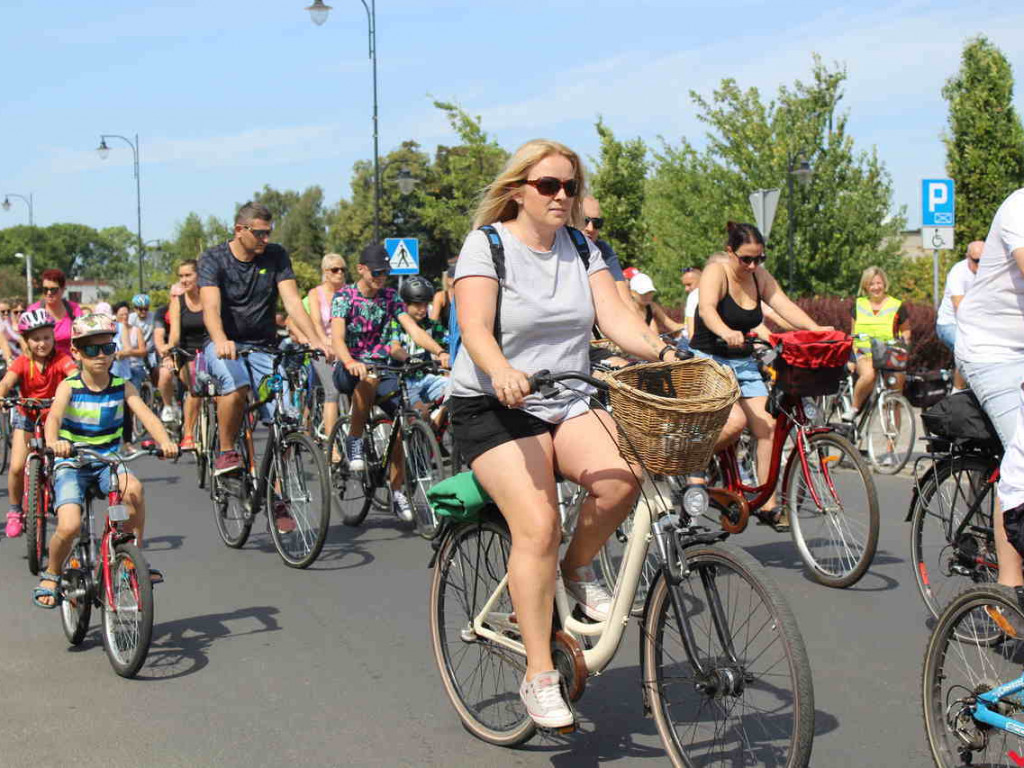 Uczestniczyłeś w nekielskim rajdzie rowerowym? Odszukaj się w naszej galerii