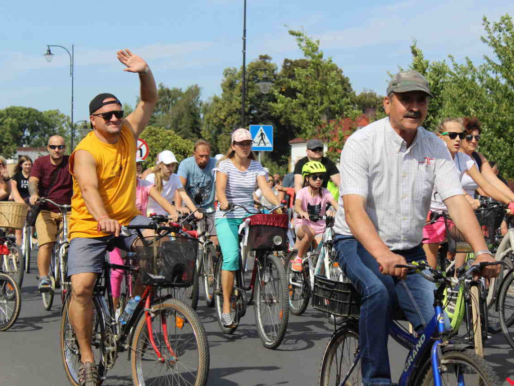Uczestniczyłeś w nekielskim rajdzie rowerowym? Odszukaj się w naszej galerii