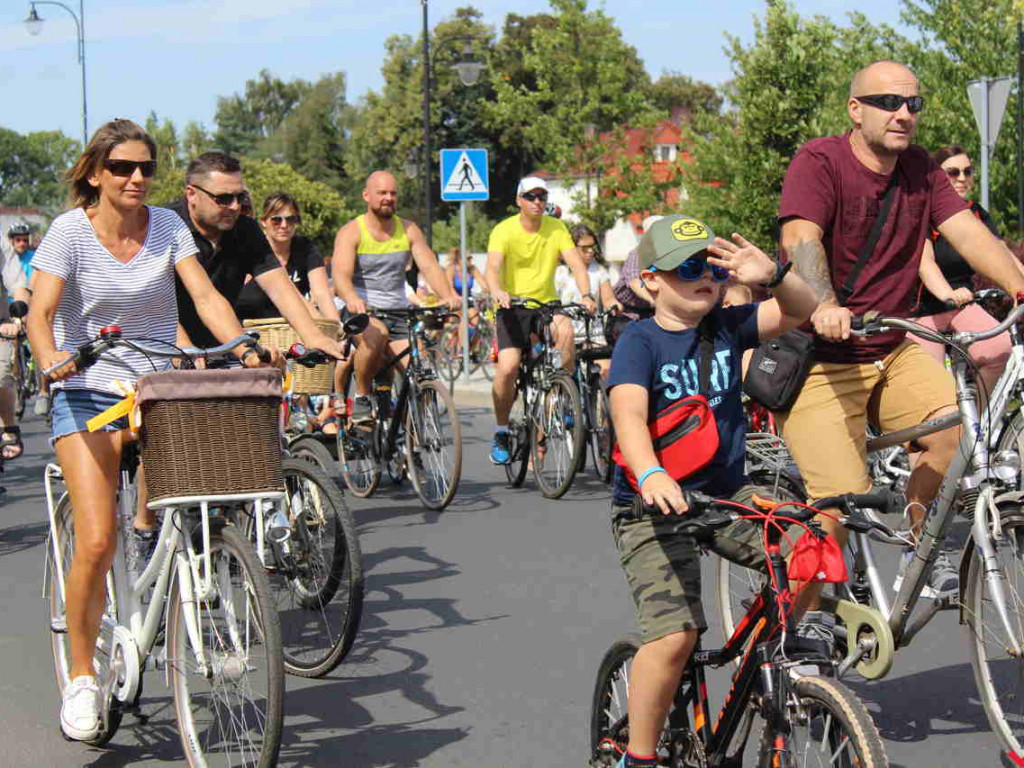 Uczestniczyłeś w nekielskim rajdzie rowerowym? Odszukaj się w naszej galerii
