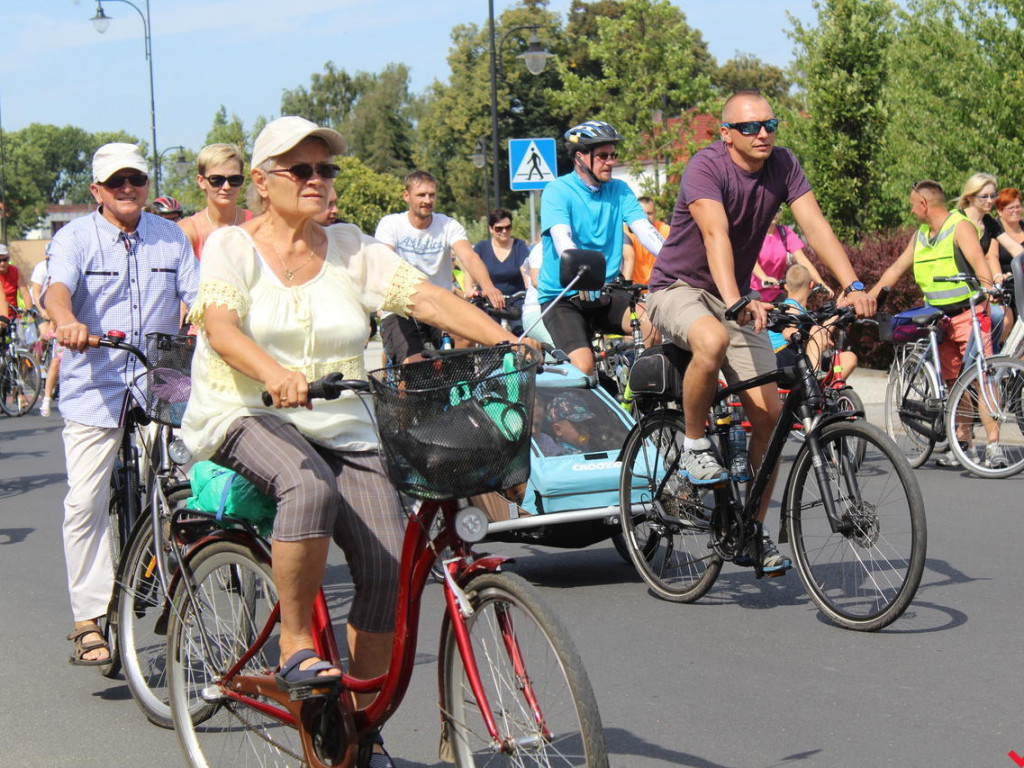 Uczestniczyłeś w nekielskim rajdzie rowerowym? Odszukaj się w naszej galerii