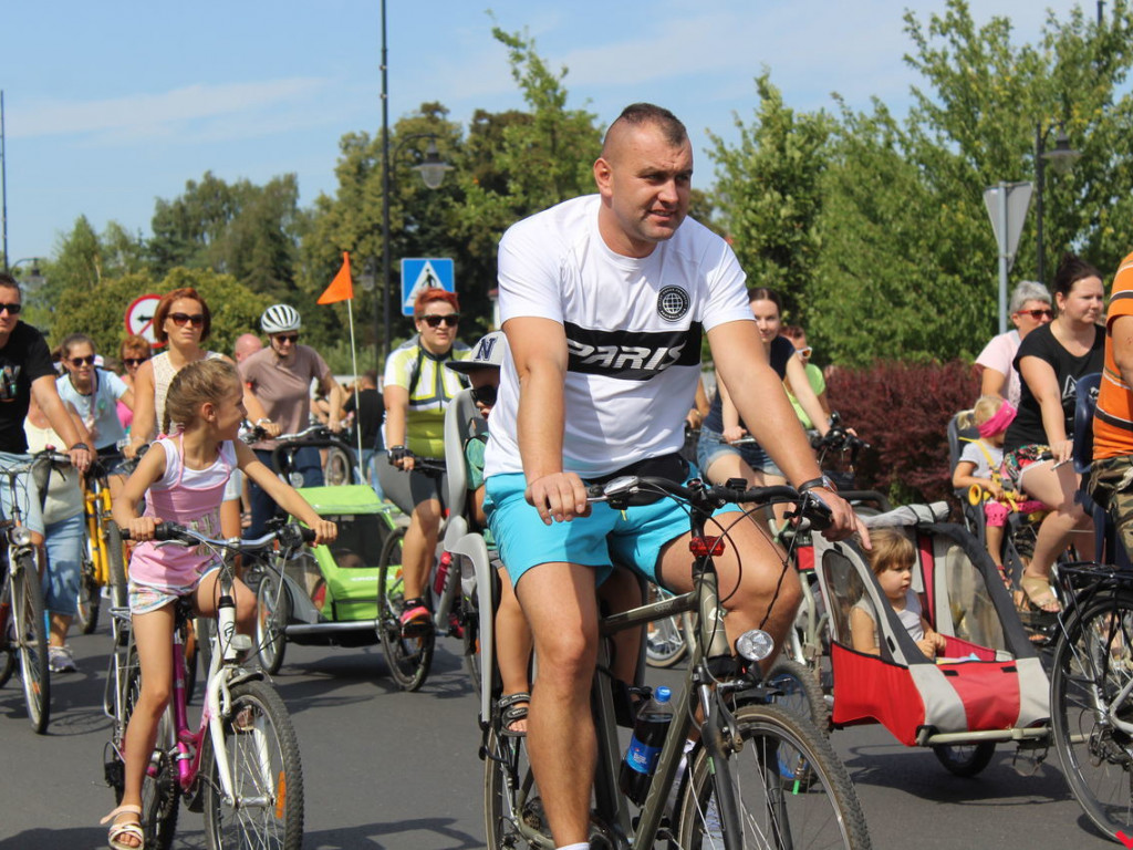 Uczestniczyłeś w nekielskim rajdzie rowerowym? Odszukaj się w naszej galerii
