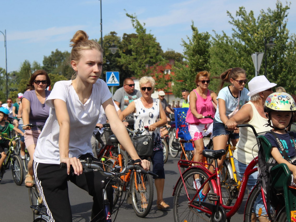 Uczestniczyłeś w nekielskim rajdzie rowerowym? Odszukaj się w naszej galerii