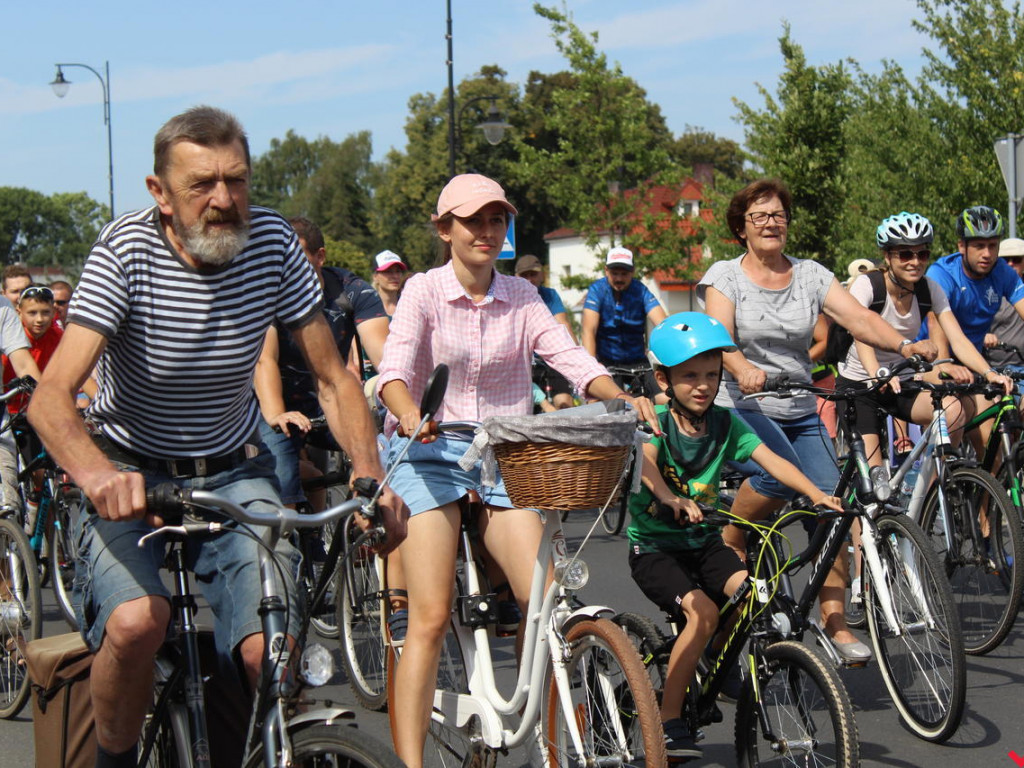 Uczestniczyłeś w nekielskim rajdzie rowerowym? Odszukaj się w naszej galerii